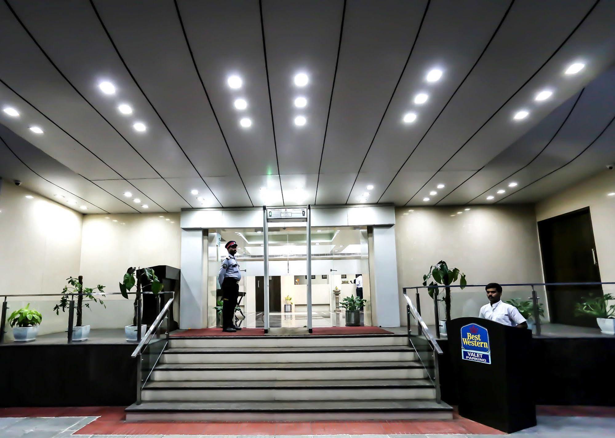 Best Western Ramachandra Visakhapatnam Exterior foto